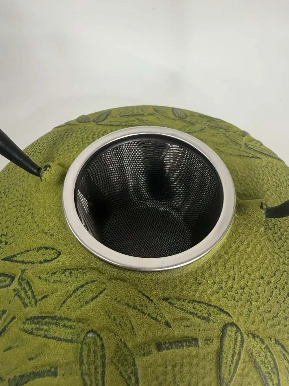 Japanese Tetsubin Iron Teapot Gorgeous Green Bamboo Cast Iron W/Diffuser
